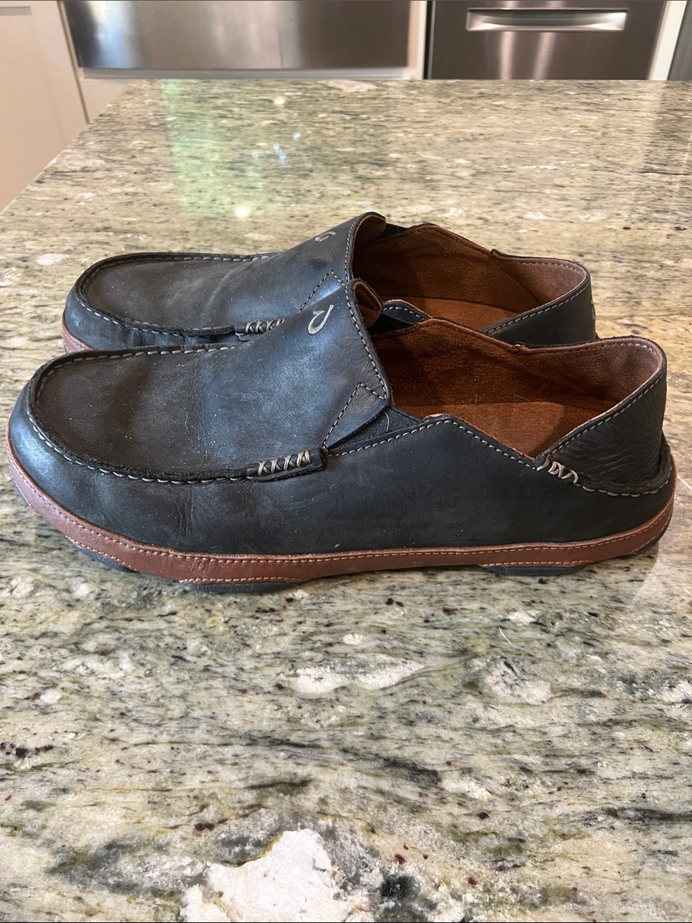 OLUKAI Moloa Men's Leather Slip On Shoes 10128-4033 Black Toffee size M12